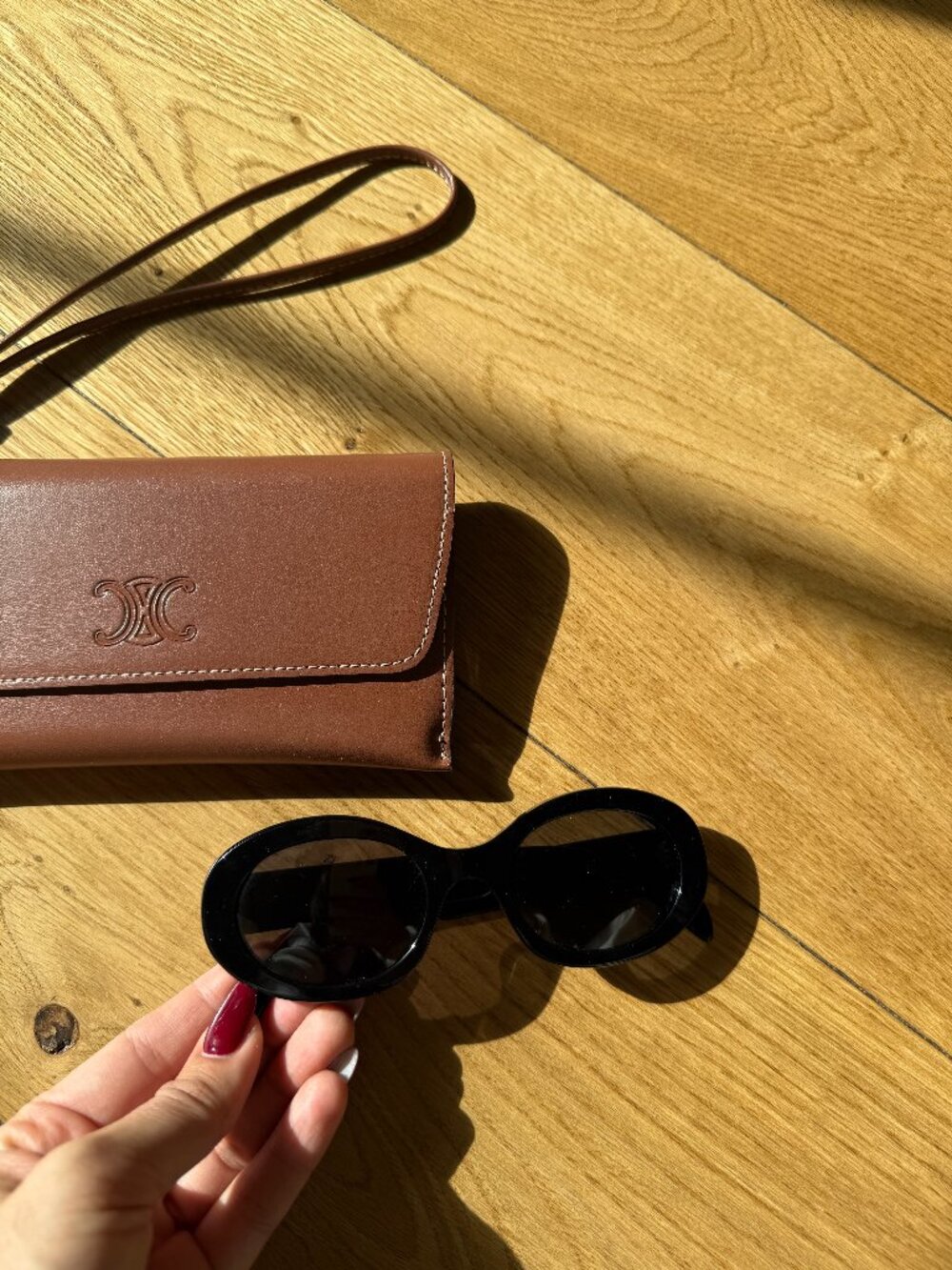 CELINE Women's Triomphe Oval Sunglasses - Excellent condition